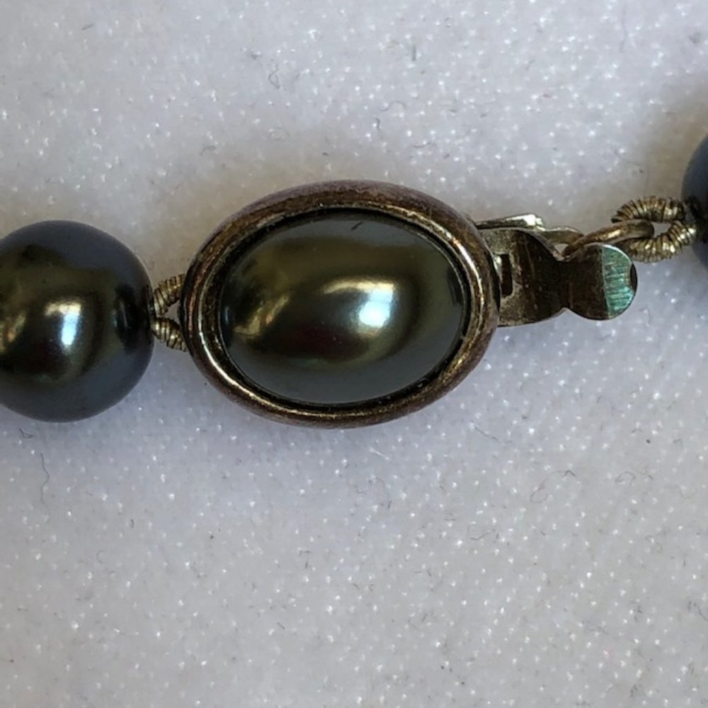TALBOTS Metallic Gray Faux Pearl Bead 16" Choker Necklace - Picture 7 of 14